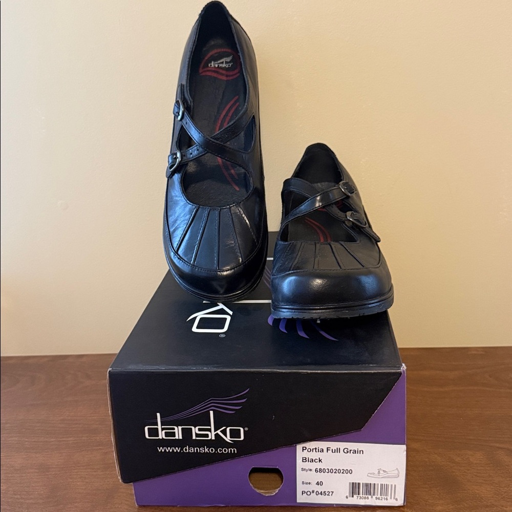 Dansko Black Portia Mary Jane’s Size 40